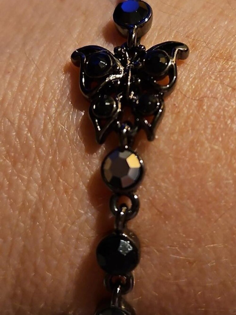 charm bracelet with black - Picture 3 of 3